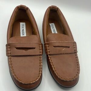 Steve Madden boy loafers size 3